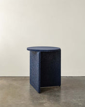 Load image into Gallery viewer, Sponge Table XL