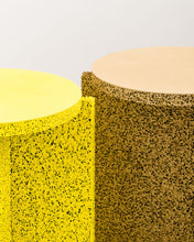 Load image into Gallery viewer, Sponge Table
