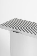 Load image into Gallery viewer, Vent Table