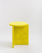 Load image into Gallery viewer, Sponge Table
